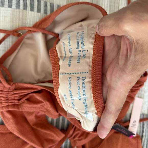 VICTORIA'S SECRET SWIM
Cutout Multiway Halter One-Piece Swims. Ginger color - Picture 5 of 6